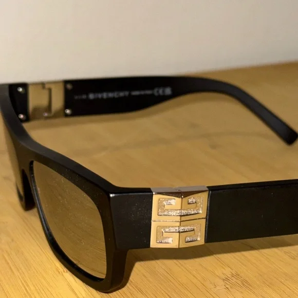 Givenchy Matte Black / Mirror Sunglasses GV400571 - Picture 6 of 6